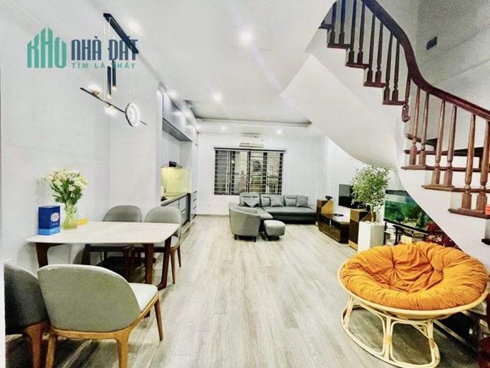 Mới kính koong, Ngõ thông, Cách phố 30m, bán nhà Tây Sơn