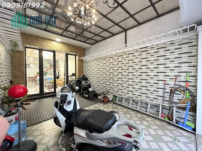 Nhà 4 tầng mới sân cổng 70m2 ô tô vào nhà tại Miếu Hai Xã quá r.ẻ
