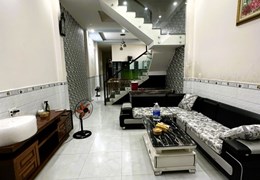 Cho thuê nhà 1T1L 4pn 200m2 full nội thất đường 17 Linh Trung
