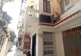 Bán nhà ngõ cực nông Nguyễn Văn Linh gần AEON, 42m 4 tầng GIÁ 2.95 tỉ
