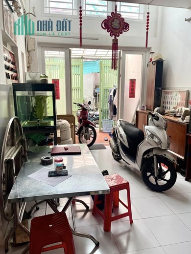 Bán nhà Kênh Tân Hóa-cạnh cv xanh mát-50m2-hẻm 6m chỉ 4 tỷ hơn
