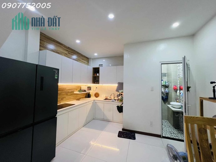 BÁN NHÀ MỚI ĐẸP LINH TÂY - GIÁP PVĐ - 2PN - NHỈNH 3TY