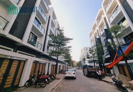 Bán biệt thự liền kề -Goldmark City,90m*5T*5MT 2 thoáng ô tô tránh - vỉa hè - dân trí cao tc 18 tỷ