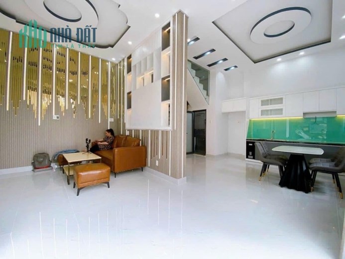 NHÀ BÈ - HẺM NHỰA 6m HUỲNH TẤN PHÁT - NHÀ 3 TẦNG LÔ GÓC - 14x9m - NHỈNH 5 TỶ