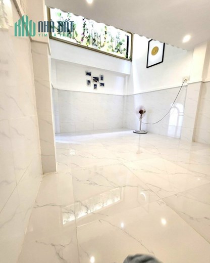 Hẻm xe tải đậu cửa đường Lê Quang Sung, P9, Quận 6, 35m2 Chỉ 2.99 Tỷ