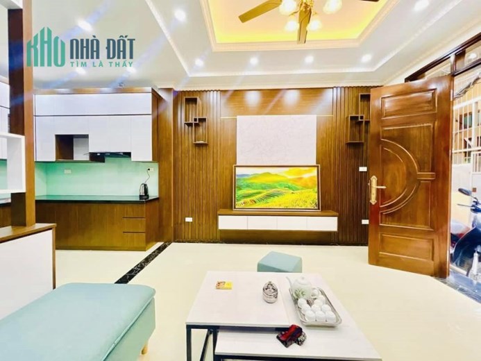 BÁN NHÀ NGÕ 123 TRẦN CUNG GẦN PHỐ- CHIA LÔ - 40M RA PHỐ