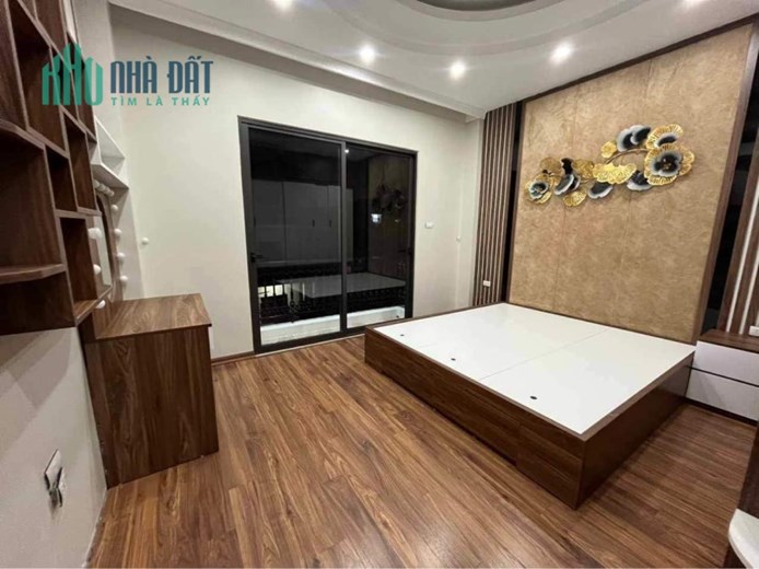 Nhà ĐẸP, sát LK Ngô Thì Nhậm, DT 32m2, nhỉnh 3 tỷ