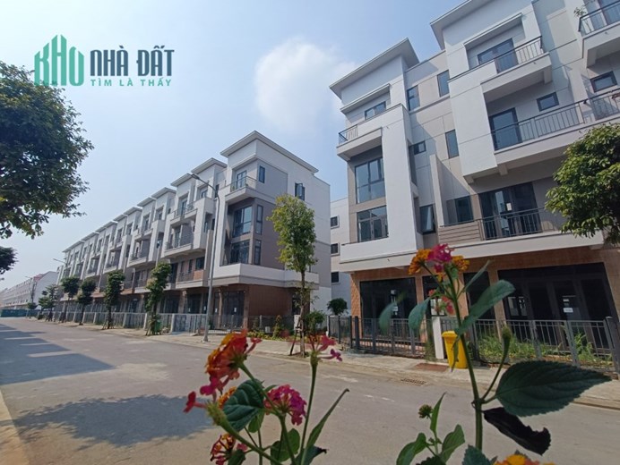 Lời ngay khi mua nhà phố 4 tầng chân đế chung cư giá CĐT