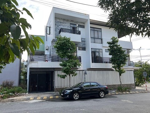 Cho thuê biệt thự phố 2 mặt tiền, 3 tầng chính chủ 0913435070
Số 20 Đường Bùi Quốc Hưng, Phường