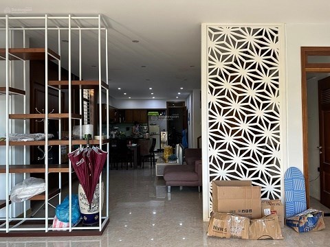 Cho thuê biệt thự phố 2 mặt tiền, 3 tầng chính chủ 0913435070
Số 20 Đường Bùi Quốc Hưng, Phường