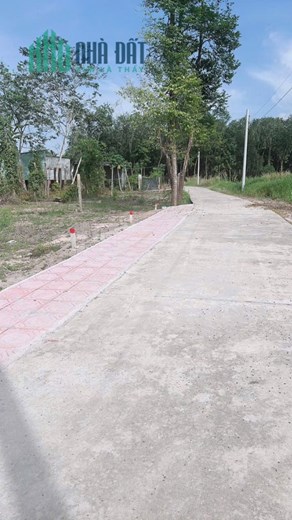 Chính chủ kẹt tiền bán nhanh nền đất thổ cư trên hình giá 300 triệu