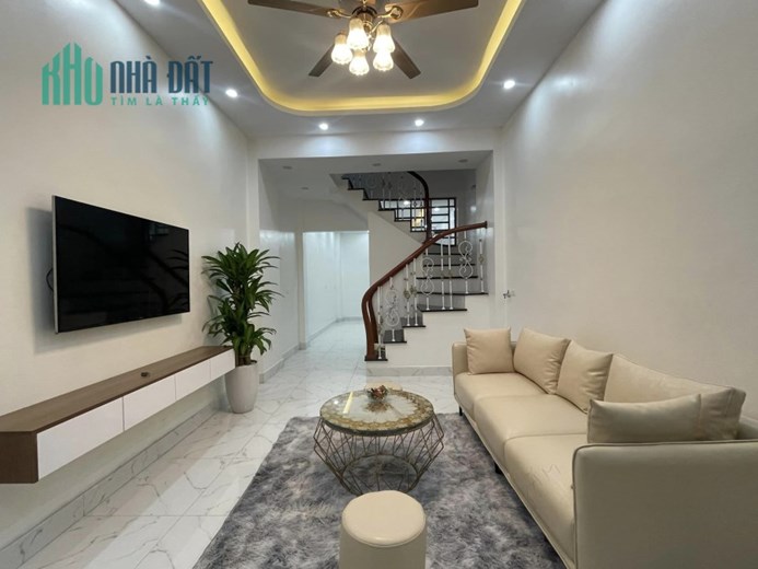 HIẾM! Ngõ thông, Ba gác, 1 ngoặt, đẹp ở ngay,  bán nhà Xã Đàn