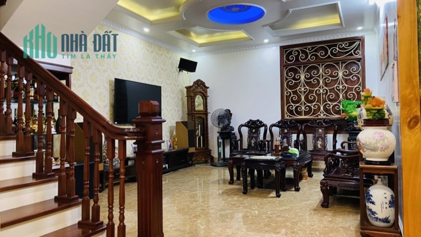 Nhà khu Vip của Hải Phòng vị trí quá đẹp tuyến phố chính Lạch Tray