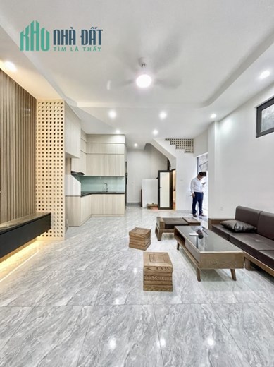 BÁN GẤP NHÀ - ĐƯỜNG LÊ TRỌNG TẤN 45M2 6 TẦNG  MẶT TIỀN 4.5M 7 TỶ