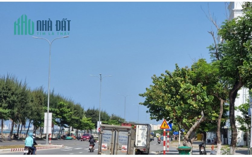 ♣ Bán nhà 3 Mặt Tiền Biển Nguyễn Tất Thành 127m2, 3 tầng, 10.x tỷ