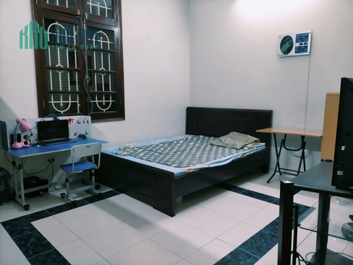Bán nhà phố Nguyễn Chí Thanh, gara, ô tô tránh, kinh doanh, 106m, 15.9 tỷ