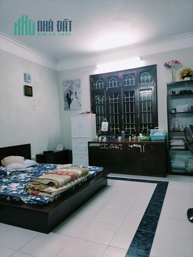 Bán nhà phố Nguyễn Chí Thanh, gara, ô tô tránh, kinh doanh, 106m, 15.9 tỷ