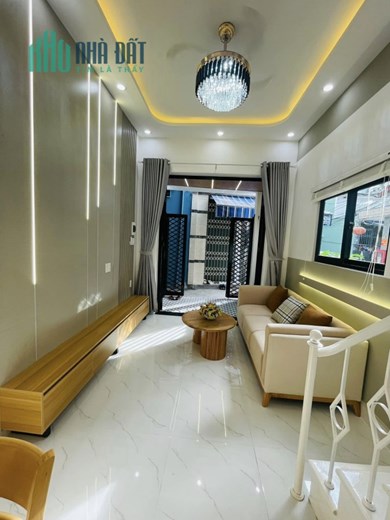 ♪ Nhà Thái Thị Bôi gần Mặt tiền, 32m2, 2 tầng, 2.15 tỷ