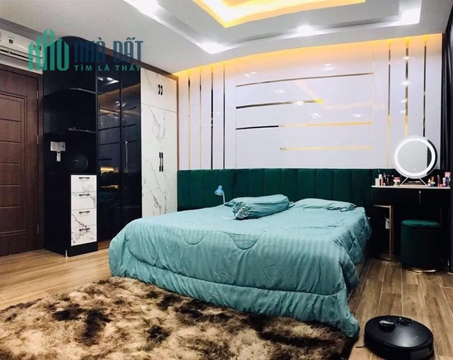 Bán Gấp nhà Lạc long Quân, Quận 11 , DT 64 m2, chỉ có 5,8 tỷ