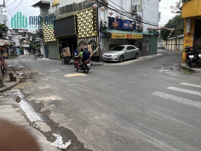 Nhà đẹp mới xây MTKD Trịnh Đình Thảo ( Đẹp như hình)
