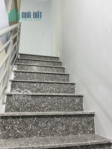 Cho thuê Nhà Hẻm 127 Ni Sư Huỳnh Liên, 2 tầng 2PN - 9 triệu