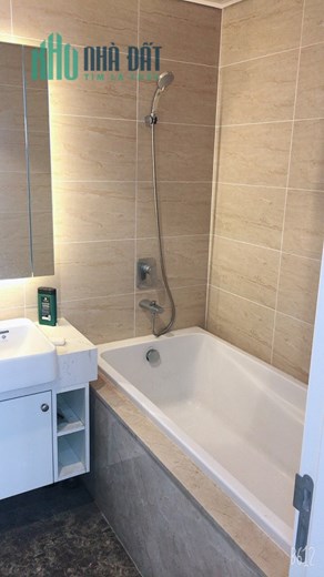 Chính chủ cần bán căn C32302.dcapbital Trần duy Hưng 70m2 2PN