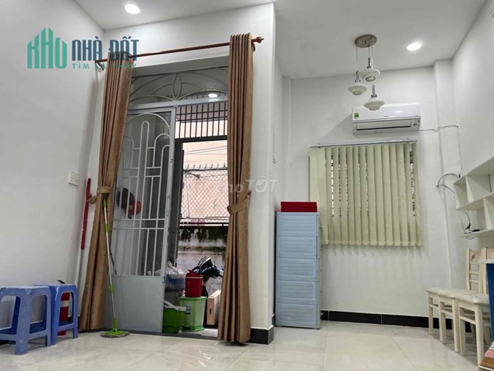 Cho thuê Nhà hẻm 80 Nguyễn Hồng Đào, 2 tầng 2PN, 8 triệu