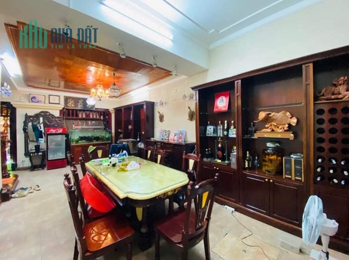 Tôi bán nhà liền kề mặt phố Bạch Thái Bưởi KĐT Văn Quán gần hồ Văn Quán 102m2 chỉ 16.6 tỷ.