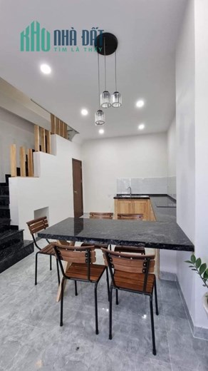 Nhà nằm trên đường Đoàn Nguyễn Tuấn, xã Tân Quý Tây, Bình Chánh.