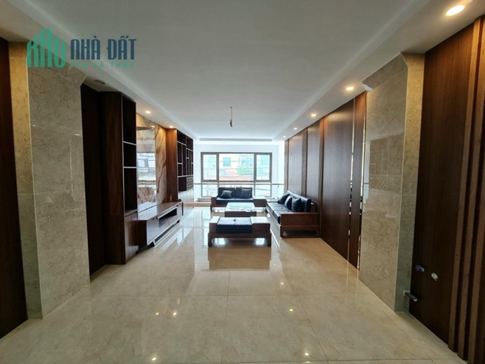 Bán Nhà Phố Ngô Giá Tự 8.8 tỷ, 52m2, Mặt Tiền 4m, oto tránh, kinh doanh, 2 thoáng
