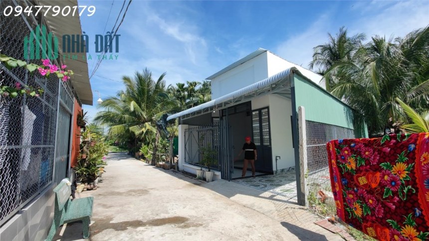 Nhà Gác Lững 7x14m, Giá 550 Triệu - Hòa Thành!
