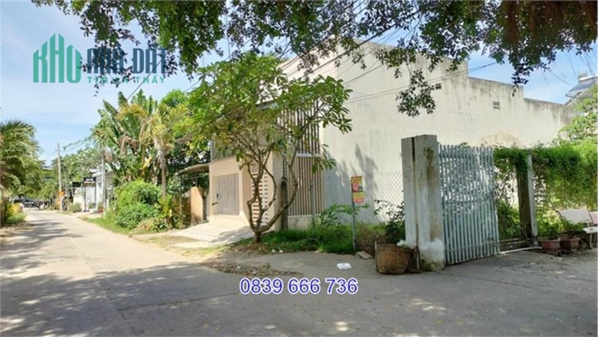 Nhà Phố Phường 4. Hưởng Không Gian Lớn và Đẹp