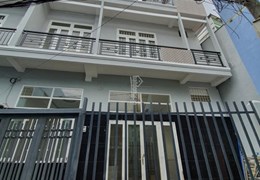 💥 Nhà Hẻm 18 Bùi Thế Mỹ, 10 x10m,  4 phòng ngủ