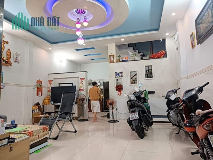 🍒BÁN NHÀ - LÊ VĂN QUỚI, BÌNH TÂN - HẺM XE HƠI - 6MX10M - 2 TẦNG - 5.6 TỶ