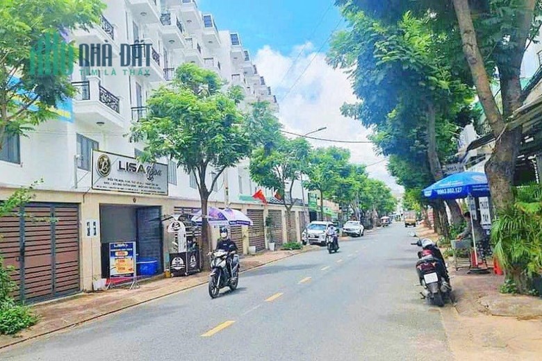 Bán Gấp Lô Đất Ngang 10m 200m2, Gần Đường Lê Văn Khương.Quận 12