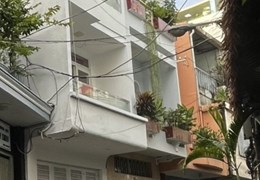 Cho thuê nhà hẻm xe hơi 345 Trần Hưng Đạo, Quận 1