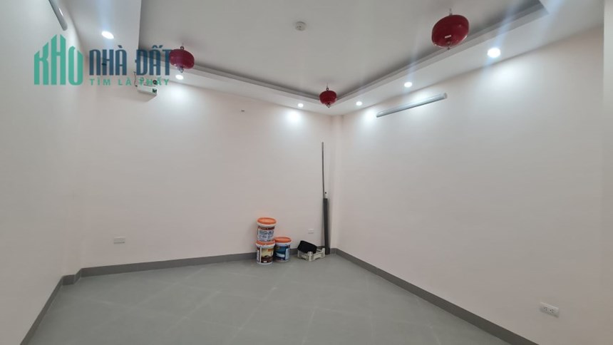 Chung cư mini Quan Hoa, Cầu Giấy – Vị trí đẹp – 6 Tầng – Thang Máy – 47m2 – 9P