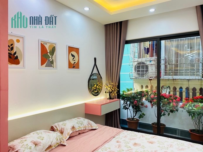 BẠCH MAI, ĐẸP, 3 BƯỚC RA Ô TÔ

32m x 4 tầng, 3,86 tỷ