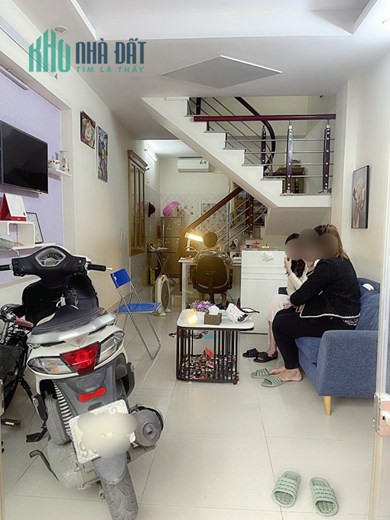Bán nhà ngõ 409 Miếu Hai Xã, diện tích 39m 3 tầng GIÁ 1.68 tỉ