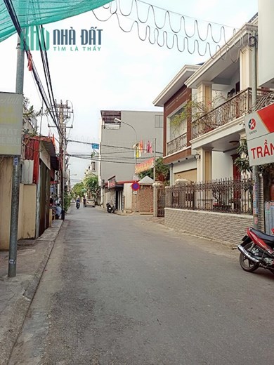 Bán đất mặt đường Đông Trung Hành, diện tích 64m GIÁ 3.8 tỉ vị trí đẹp