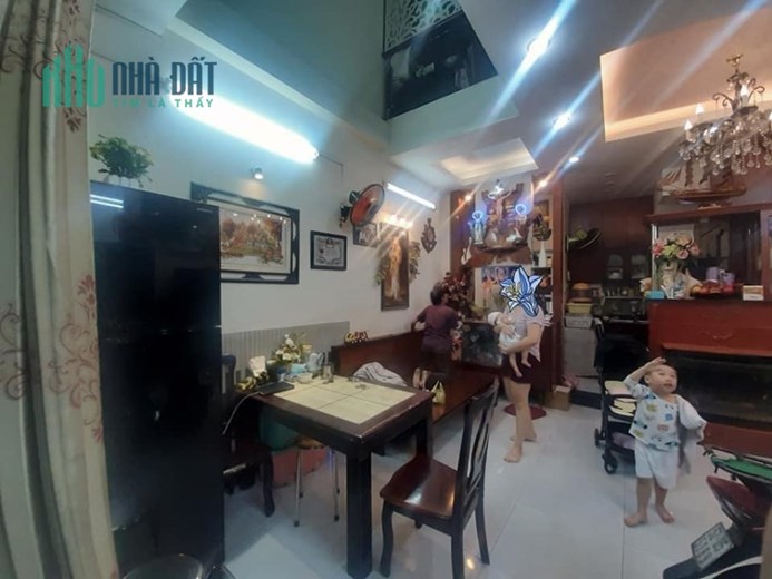 Bán nhà quận 10, đường Tô Hiến Thành, Quận 10, 5 tầng, 40m2, 6 tỷ 5