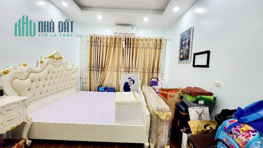 BÁN NHANH NHÀ- XÓM TIMES CITY - PHỐ TAM TRINH. Vị trí Đẹp. Ngõ nông 36m × 5T chỉ hơn 3 tỷ