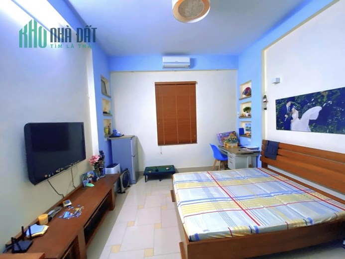 Bán Nhà Ngõ 643 Phạm Văn Đồng 60m2 x 5 tầng, 5 phòng ngủ đầy đủ công năng, gara ô tô, ô chờ thang