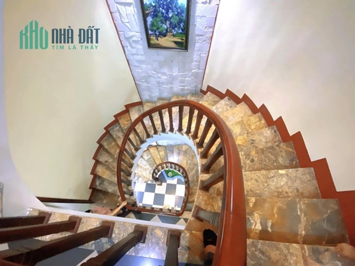 Bán Nhà Ngõ 643 Phạm Văn Đồng 60m2 x 5 tầng, 5 phòng ngủ đầy đủ công năng, gara ô tô, ô chờ thang