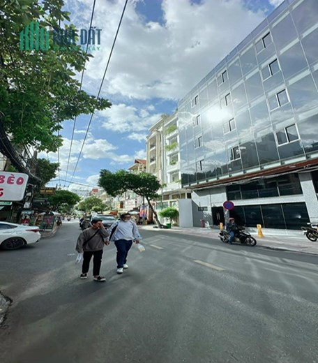 Bán nhà MT KD đường Nguyễn Minh Hoàng, P12, Tân Bình, 80m2, 4 tầng.