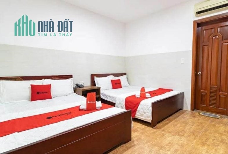 BÁN GẤPKHÁCH SẠN 10 PHÒNG ĐƯỜNG ĐINH BỘ LĨNH, THU NHẬP 45 TRIỆU MỖI THÁNG, GIÁ 10 TỶ TL