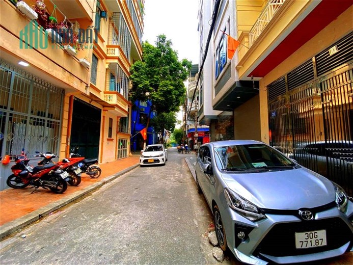 Bán Nhà Phân Lô Phố Trung Kính Quận Cầu Giấy. 50m Mặt Tiền 5m Nhỉnh 10 Tỷ. Cam Kết Ảnh Thật Mô Tả