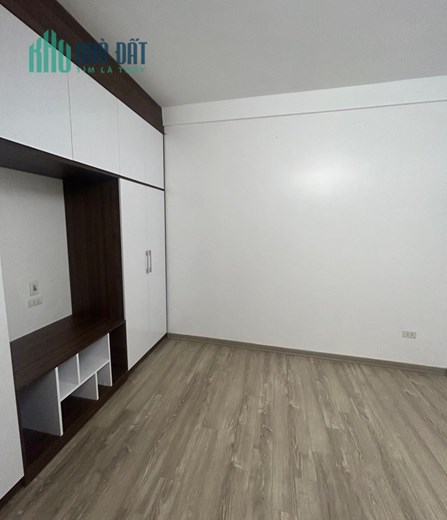 PHỐ DƯƠNG QUẢNG HÀM – NHÀ ĐẸP Ở NGAY – SỔ ĐẸP PHÂN LÔ – 5 TẦNG, 8 NGỦ - NHỈNH 5 TỶ