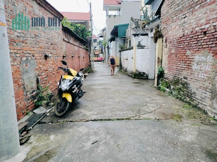 HÀNG MỚI F0 cắt bán chỉ hơn 1 tỷ giáp Thị Trấn Chúc Sơn 
 Diện tích: 75,9m Đường Ô TÔ vào tận đất