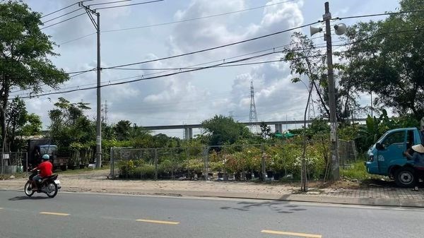 bán 425m2 đất ngay cổng kcn hiêp phước-long thới